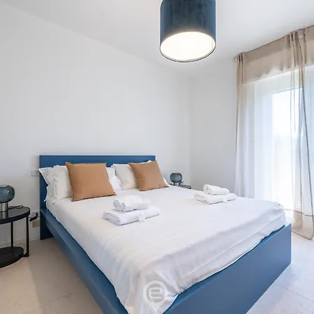 דירה Panoramic Seaview 2